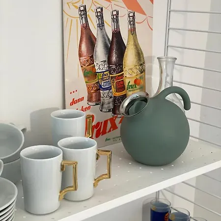 Haus Mit Tuermchen *