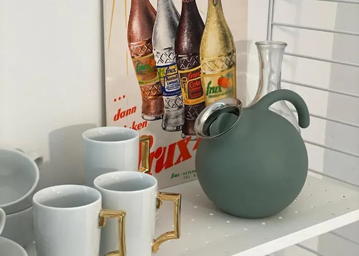 Haus Mit Tuermchen *