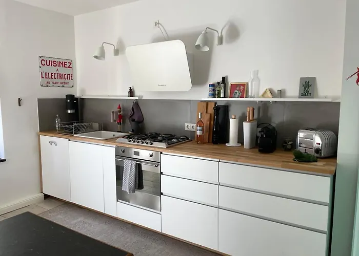 Appartement Haus Mit Tuermchen