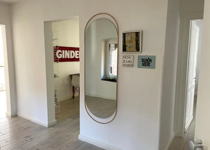 公寓 Haus Mit Tuermchen 索林根